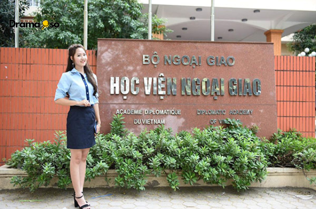 bóc phốt giáo viên học viện ngoại giao